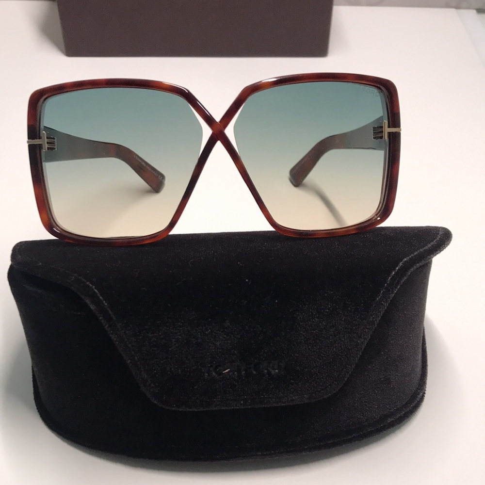 New Authentic Tom Ford Women's Gradient Brown Sunglasses TF1117 53p - Picture 11 of 14
